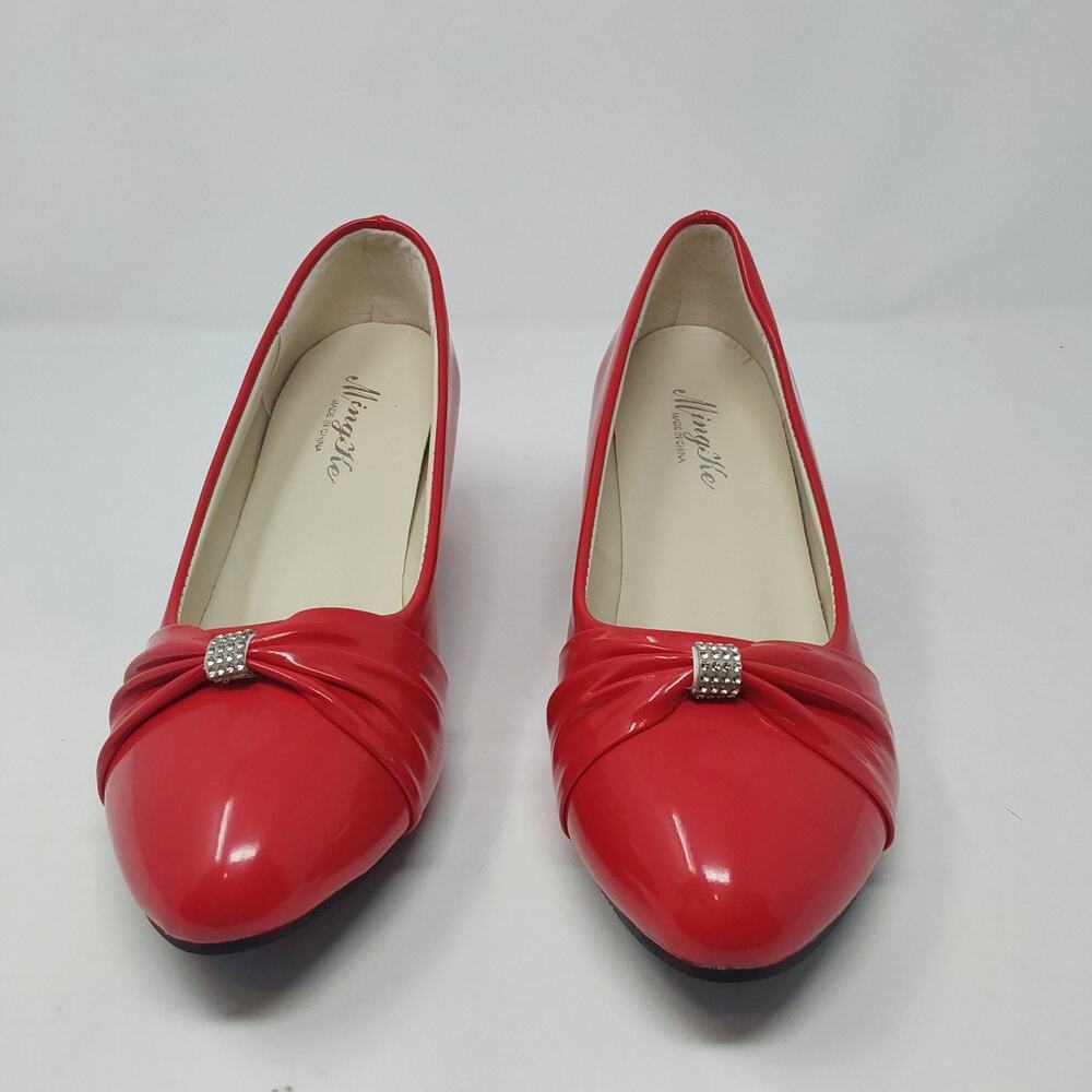 Women’s Red Patent Leather Low Heel Pumps Size 39 Rhinestone Accent - Picture 2 of 15